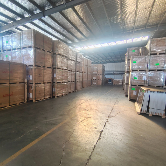 Dinghui Solar Panel Manufacturers 200W Solar Panel Industrial with Full Certificates