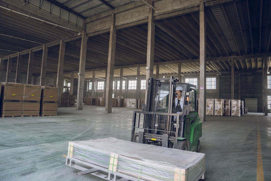 All Black Home Use Industrial Factory Outlet 540W545W550W555W560W Solar Module, Solar Panel