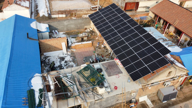 Longi Mono Solar Module Half Cell Price 590W595W600W Solar Panel for Solar Energy PV System