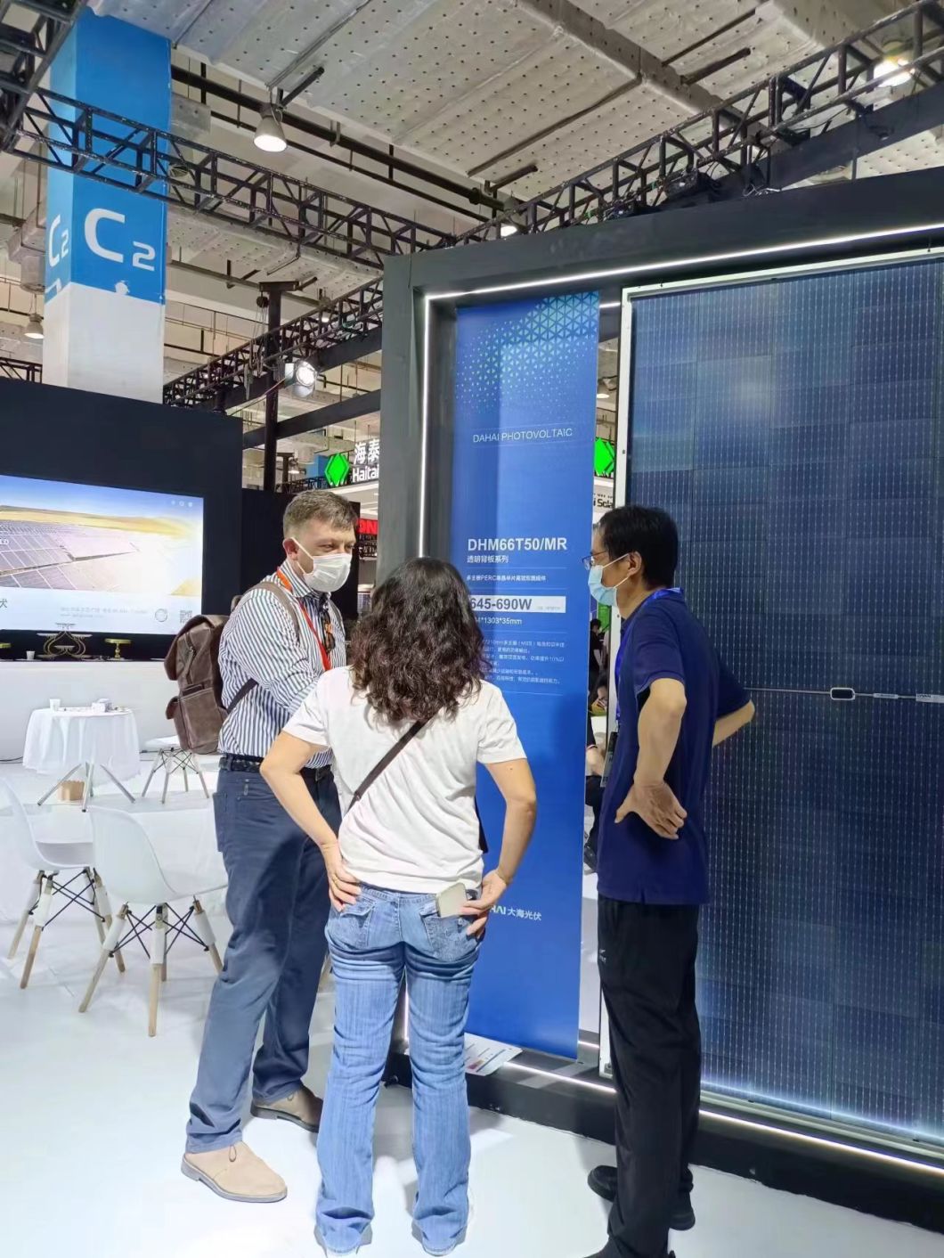 Jinko Efficient Half Sliced Black 410W 430W Solar Panel