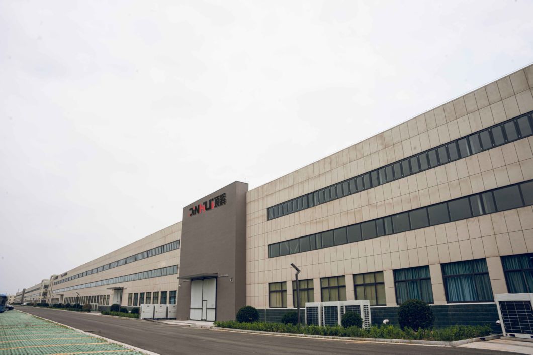 Tier 1 Jinko Ja Trina Dmegc Solar N Type Bifacial 610W 615W 620W A Grade Solar Panel