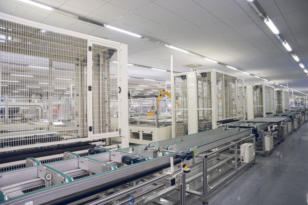 Longi Hi-Mo 5 Bifacial Solar PV Price 535W540W545W550W555W Solar Energy Panel for Hom and Factory