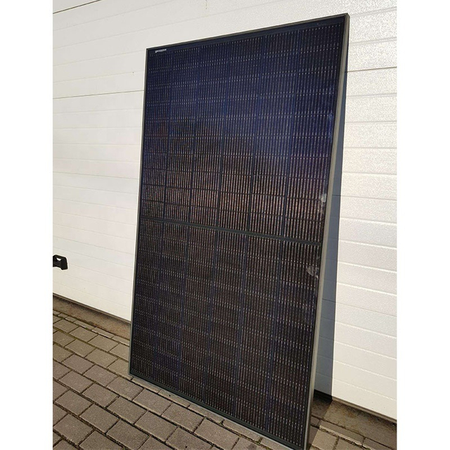 Mono Silicon Half Slice Efficient and Cheap All Black 395W Solar Panels