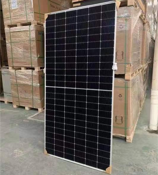 Solar Panel 540W545W550W555W560W Dinghui Half Cell Energy Solar System