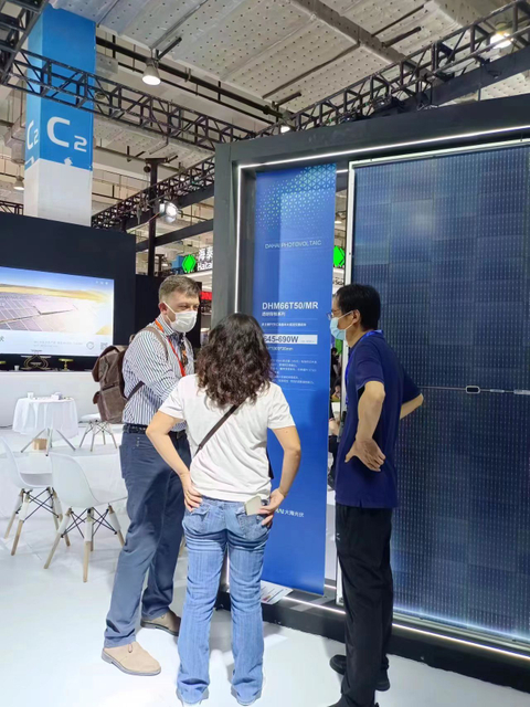 Jinko Black High-Performance 450W 470W Solar Panel