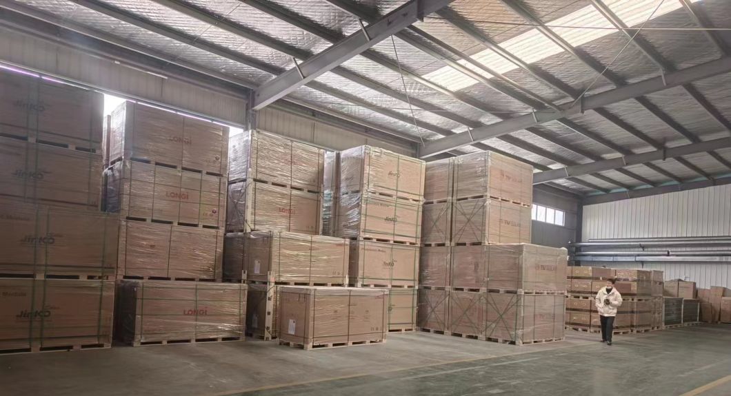 Wholesale Factory Price 645W 650W 655W 660W 670W Solar Panel in Stock